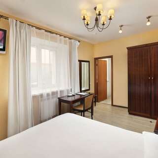 Гостиница Парус Нижний Новгород 1 категория одноместный с большой кроватью-2